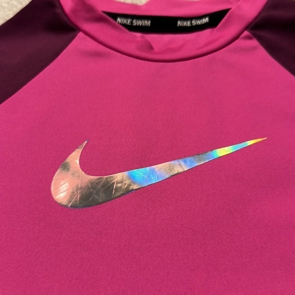 Nike Swim Flash Colorblocked Hydroguard Rash Guard Swimsuit Top Pink